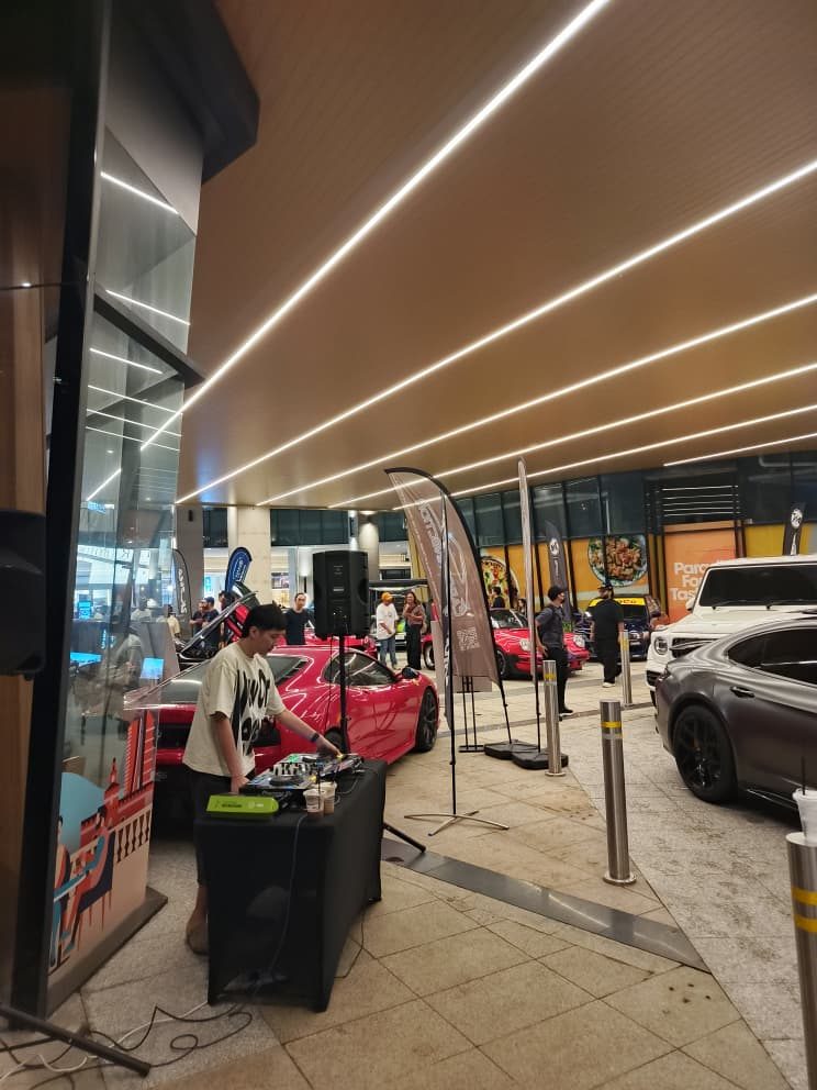 Outdoor car meet activation for GoStreet x Vertex